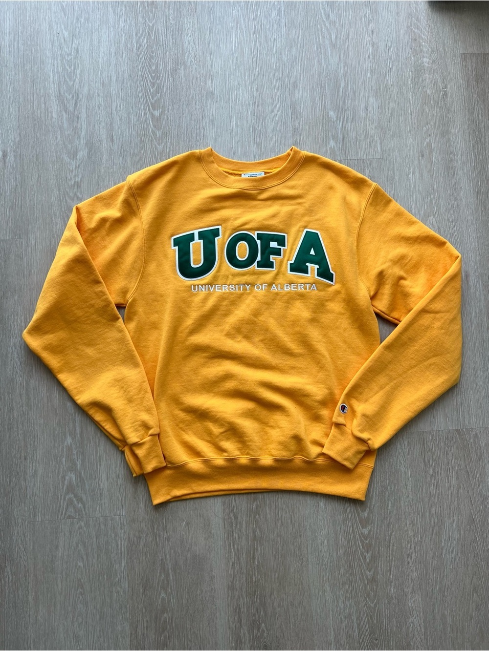 Champion University of Alberta Yellow Collegiate Crewneck Sweatshirt Size Small